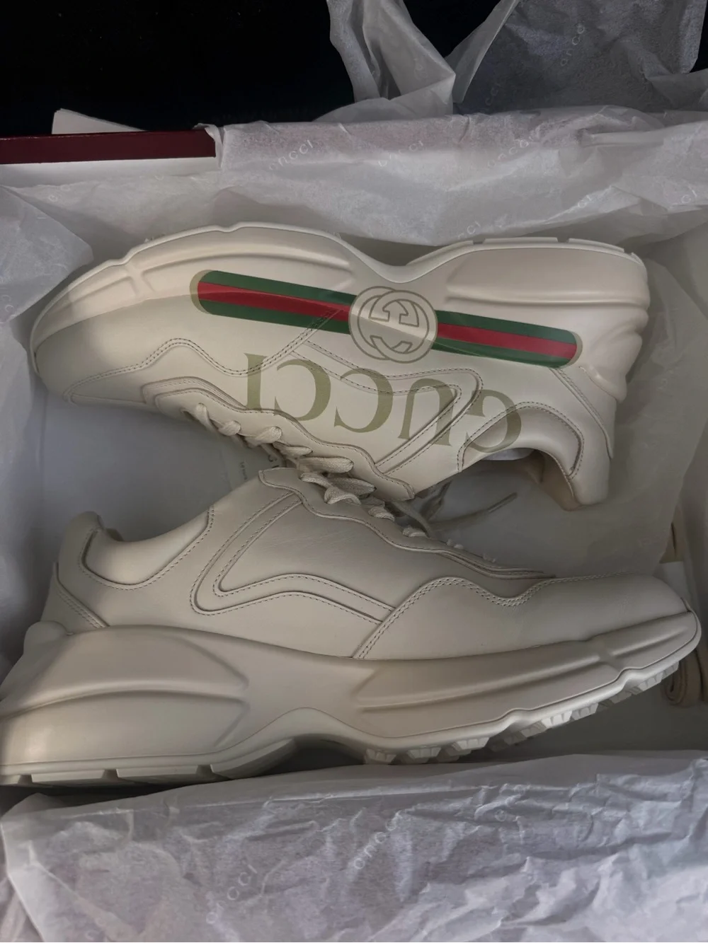 Gucci Men’s Cream Leather Sneakers with Green-Red Web